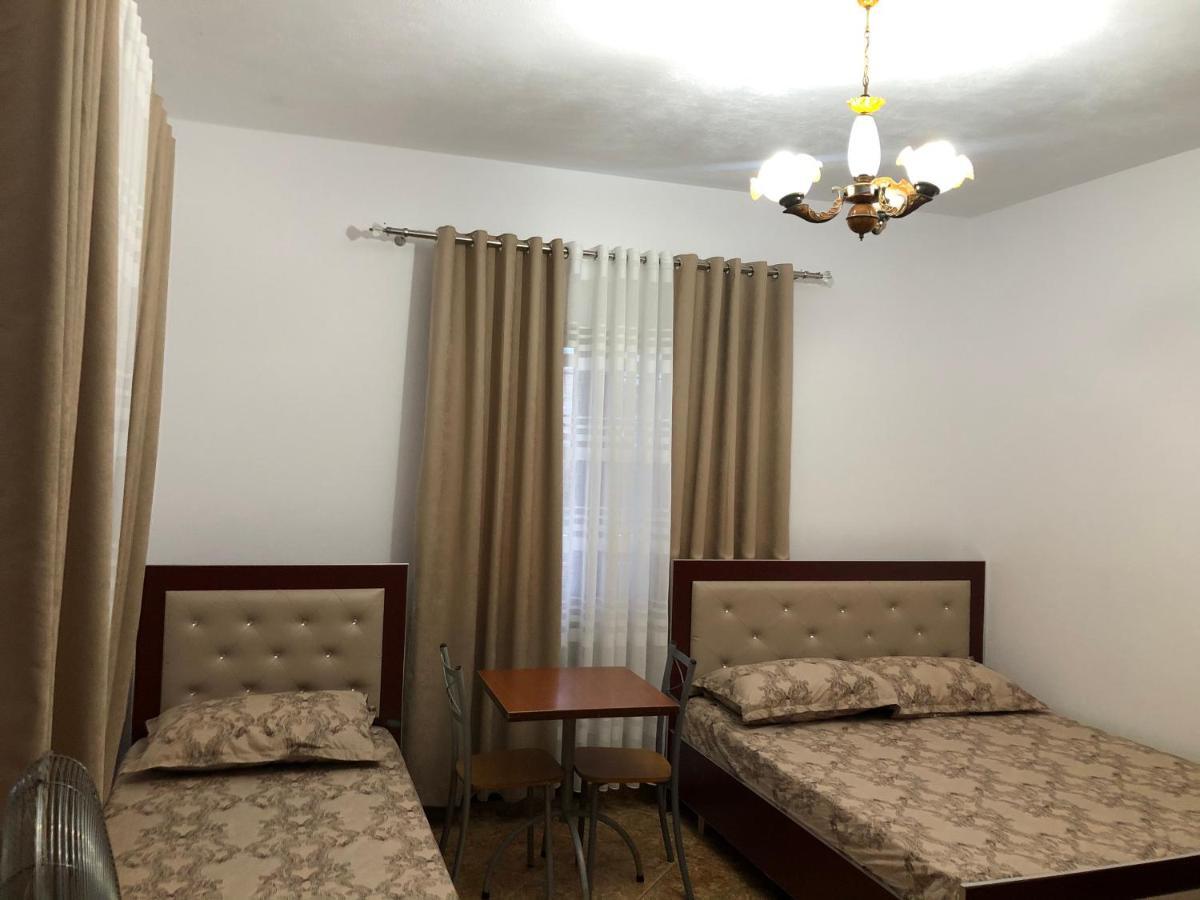 Guest House Murati Драч Екстериор снимка